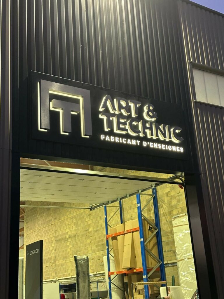 Lettre boitier alu brossé
