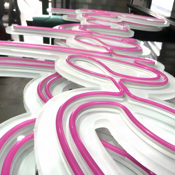 montage enseigne néon tube flexible LED